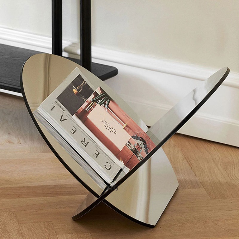 Lighting And Decor Magazine - رف كتب فاخر من الفولاذ المقاوم