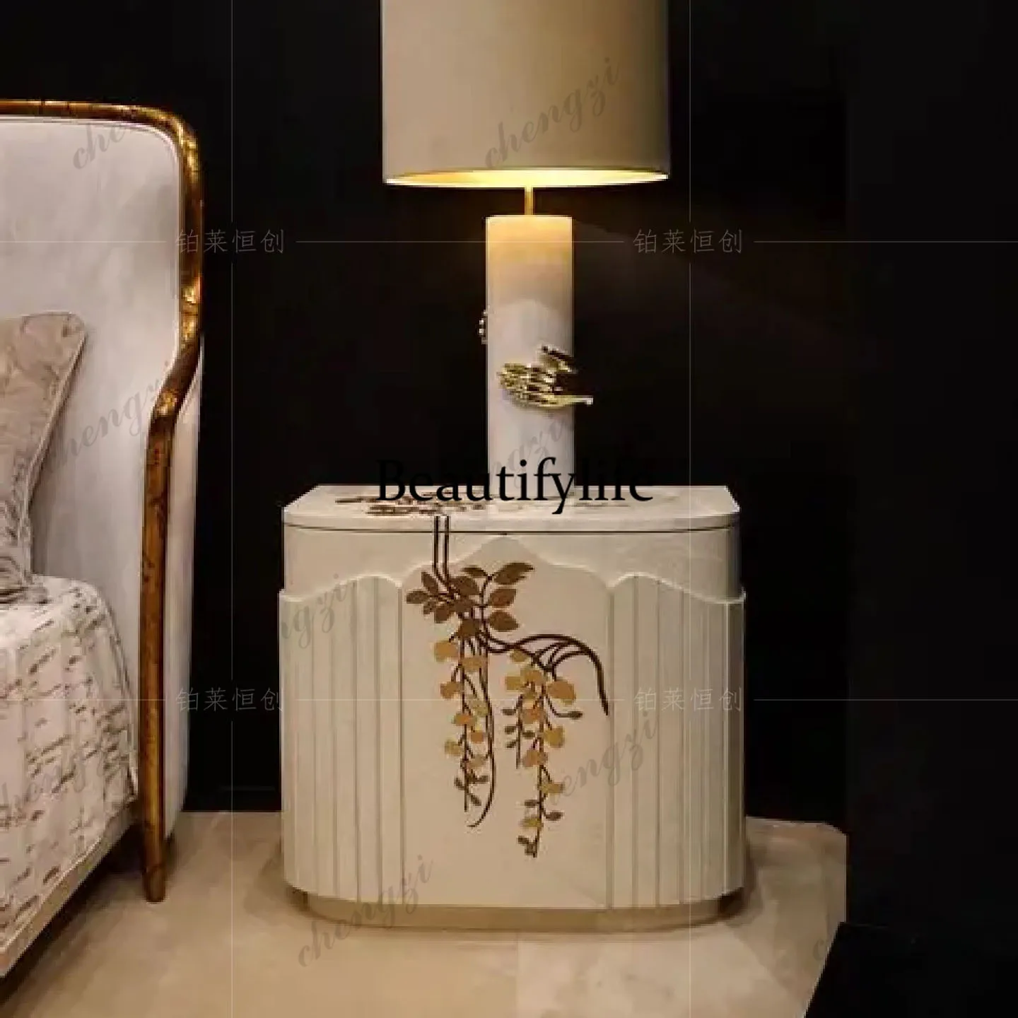 طاولة سرير إيطالية فاخرة خفيفة - مراجعة Home Lighting & Decor St Catharines On وسعره