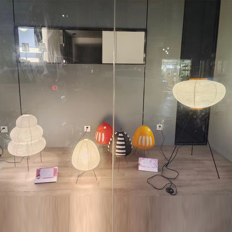 مصباح أرضي مصباح طاولة مصباح ب - مراجعة Lantern Paper Solar وسعره